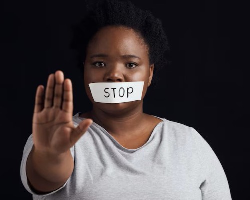 Stop au harcèlement : soutenons les victimes et les associations