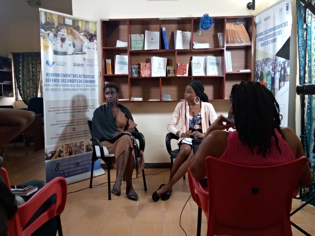 Engagement et vie associative, les jeunes du Réseau ConnecTogo en discutent avec la directrice de Human Dignity