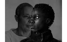 Le dialogue intergénérationnel, un instrument de la cohésion sociale