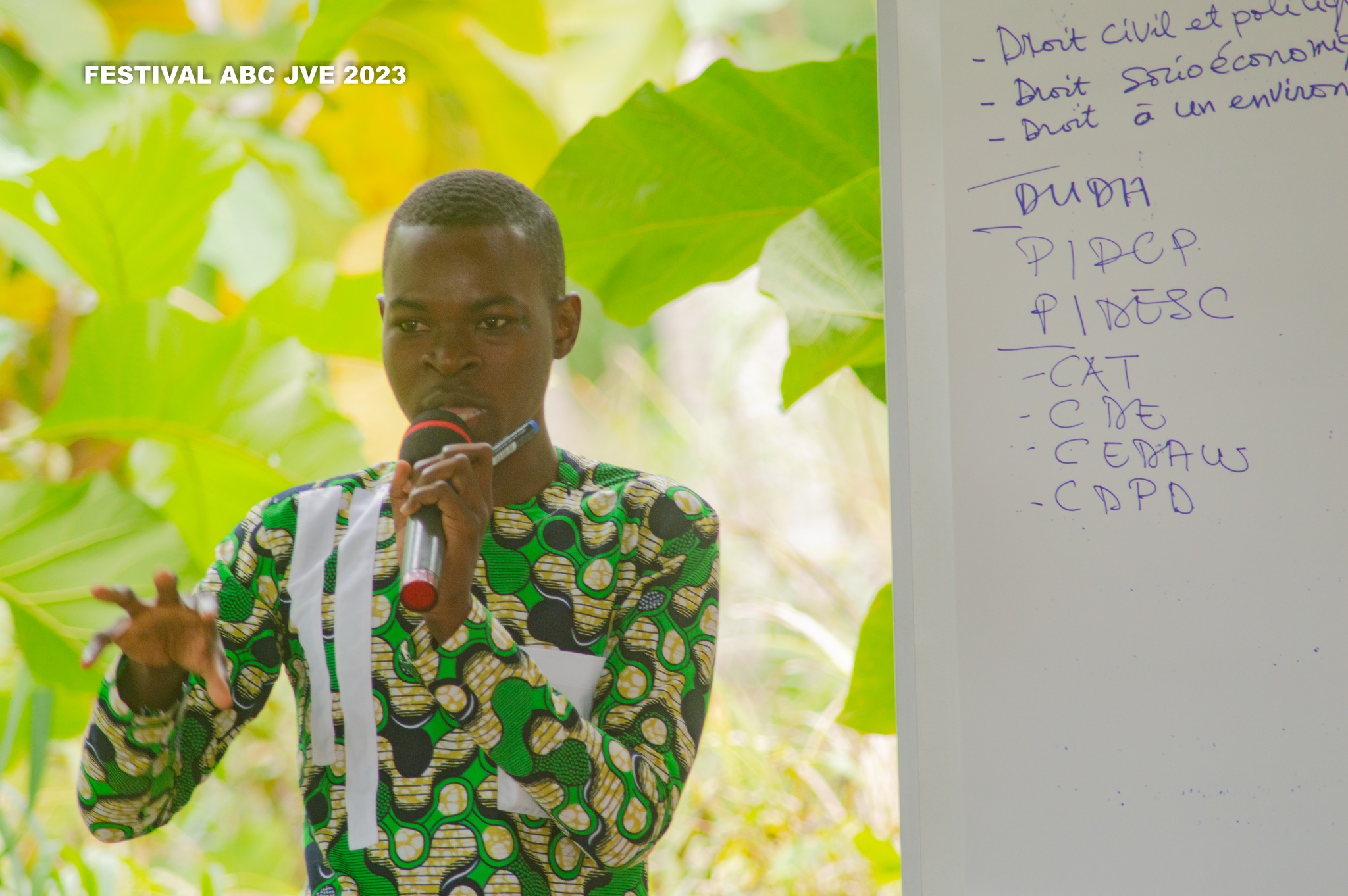 Masterclass sur l’activisme environnemental et la justice sociale: Esso-Dong Divin Aymard KONGAH panéliste